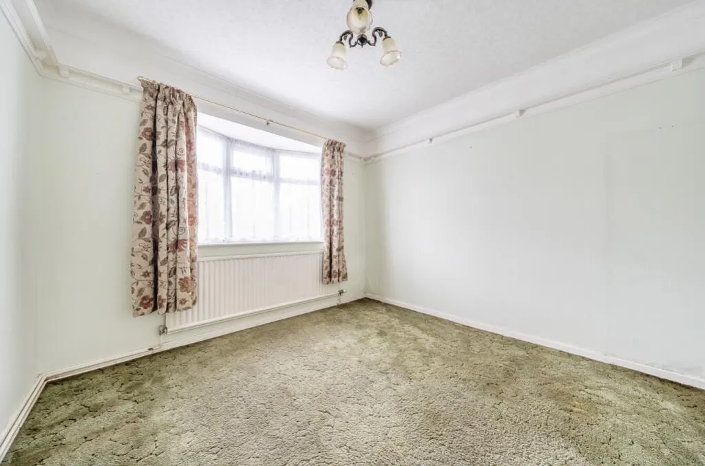 3 bed Semi-Detached Bungalow