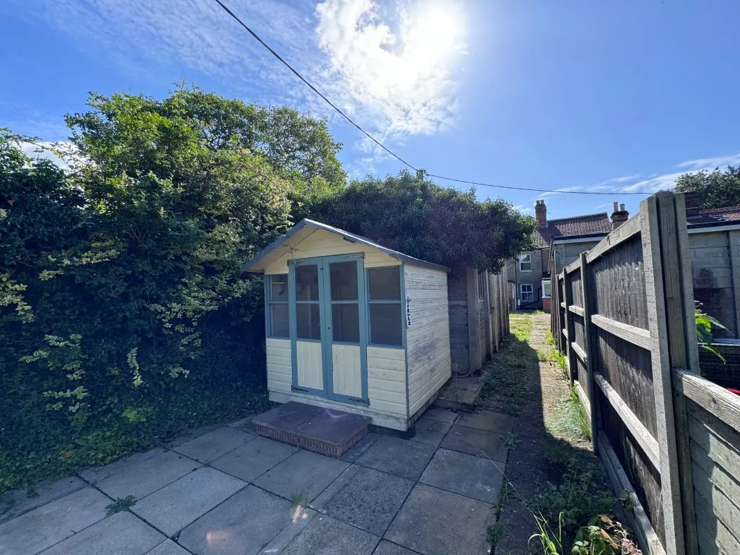 Norwich Road, Wymondham, Norfolk, NR18 0SJ - Online Auctions