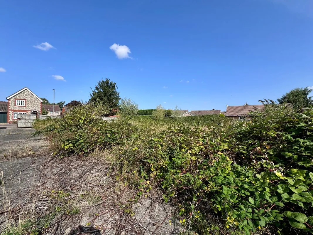 Land, East Side, Bellacre Close, Diss, IP22 4HJ - Online Auctions