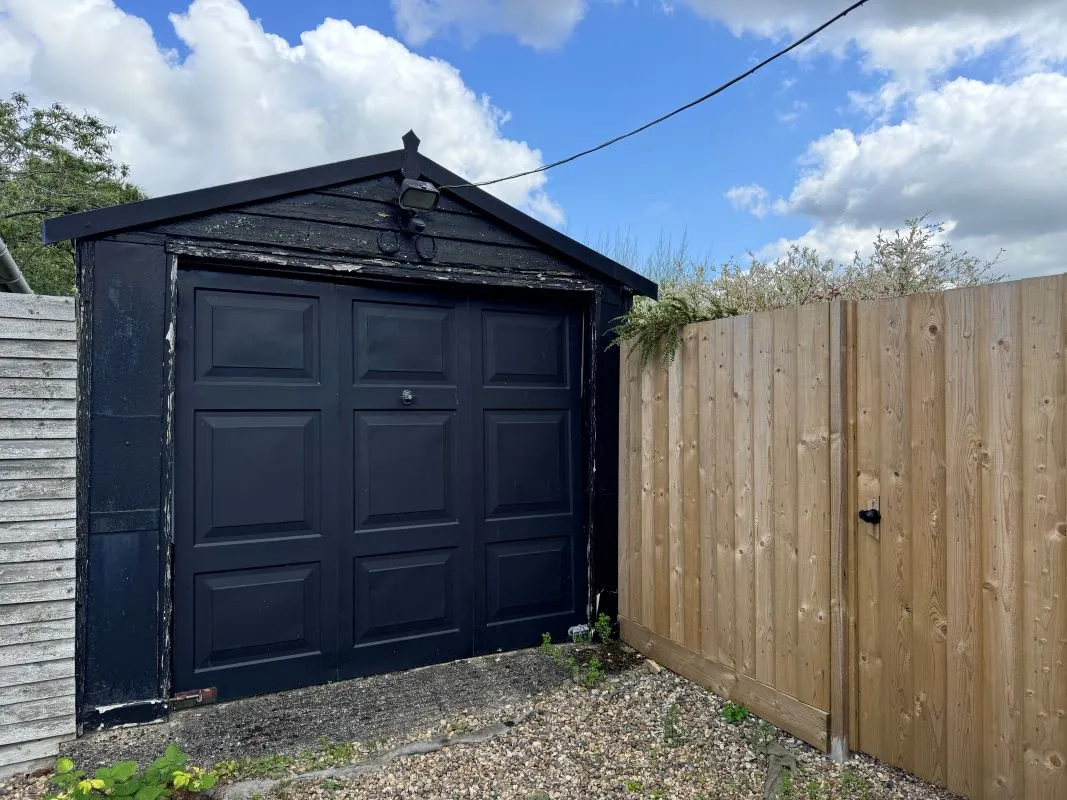Allens Lane, Sprowston, Norwich, Norfolk, NR7 8EL - Online Auctions