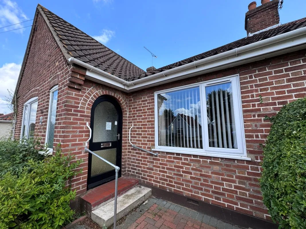 Allens Lane, Sprowston, Norwich, Norfolk, NR7 8EL - Online Auctions