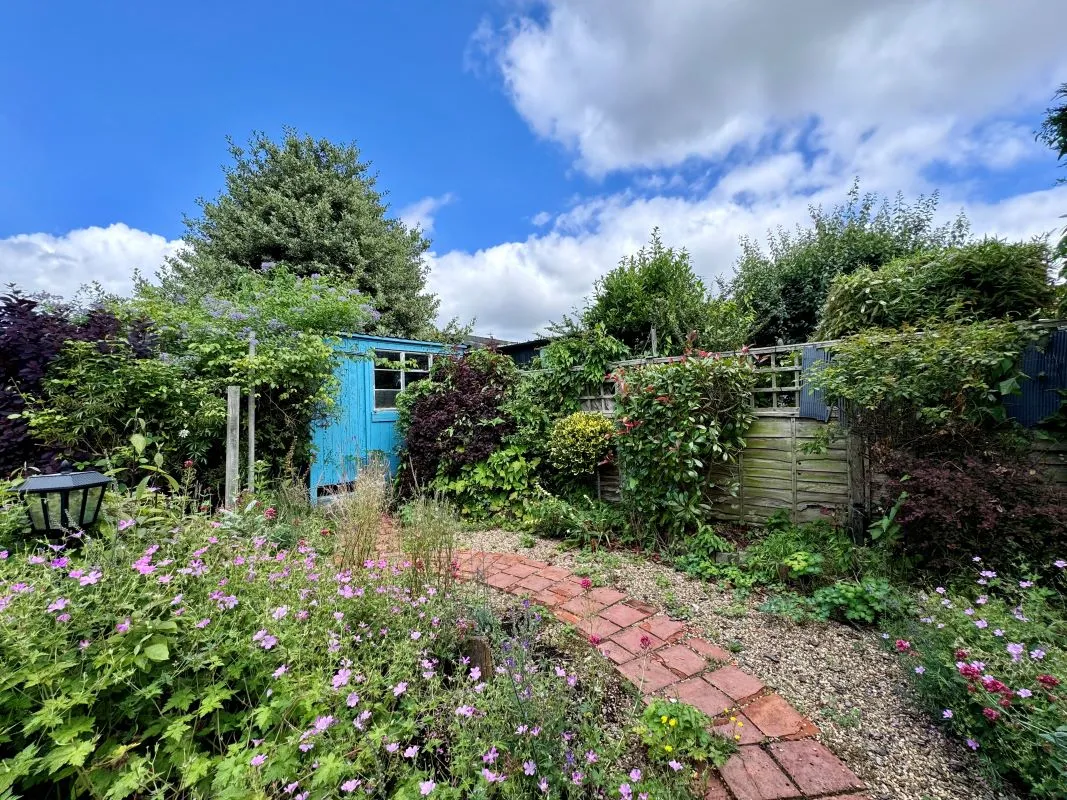 Allens Lane, Sprowston, Norwich, Norfolk, NR7 8EL - Online Auctions