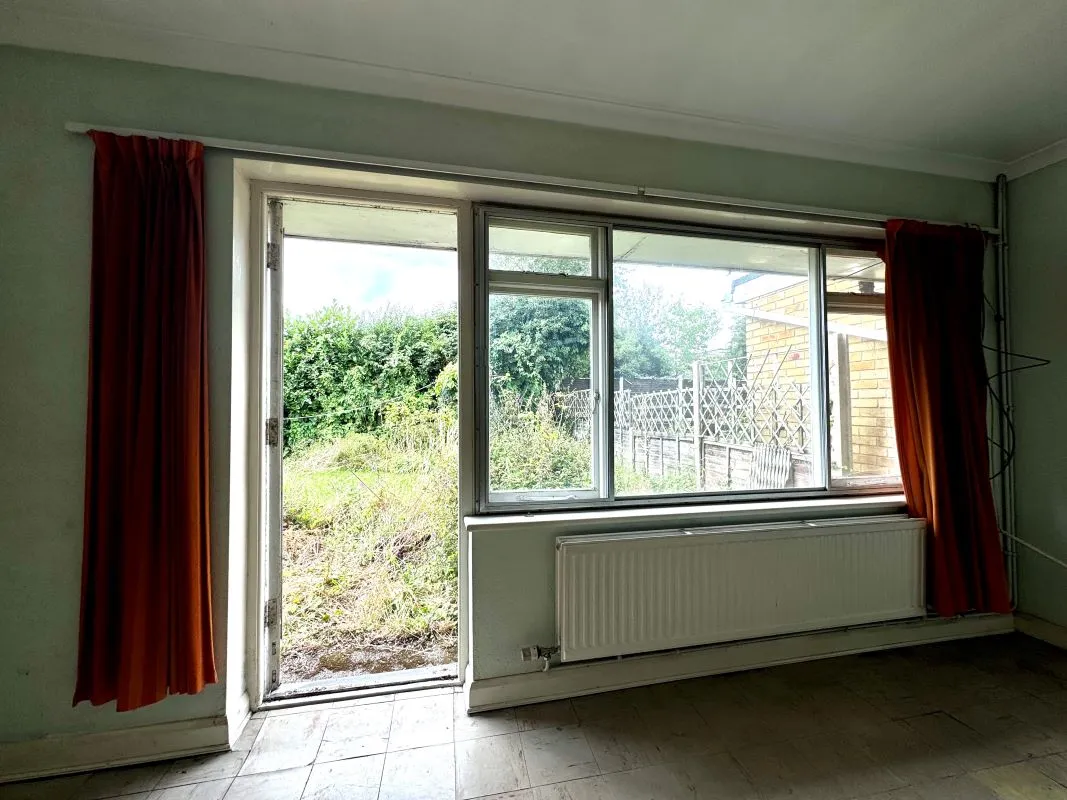 Hengist Gardens, Wickford, Essex, SS11 7EL - Online Auctions