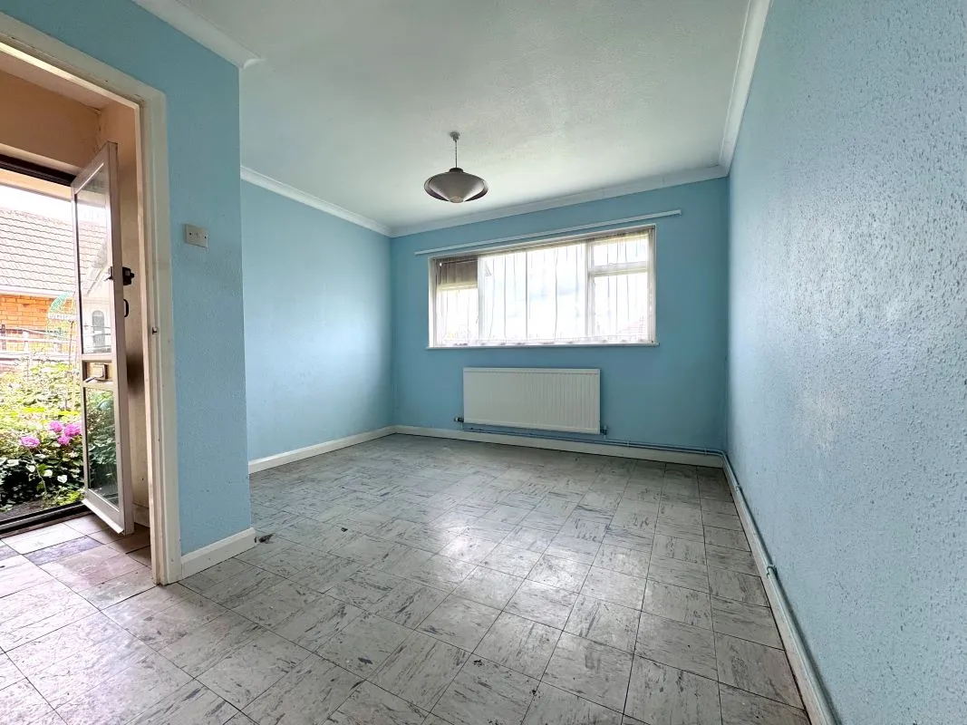 Hengist Gardens, Wickford, Essex, SS11 7EL - Online Auctions