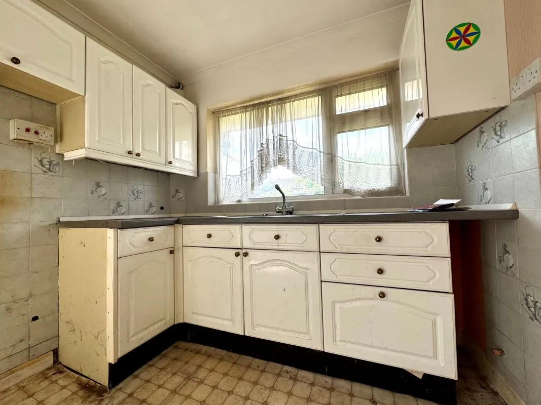 Hengist Gardens, Wickford, Essex, SS11 7EL - Online Auctions