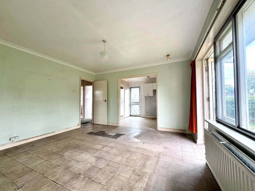 Hengist Gardens, Wickford, Essex, SS11 7EL - Online Auctions