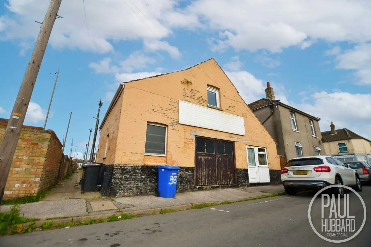 Melbourne Road, Lowestoft, Suffolk, NR32 1ST - Online Auctions