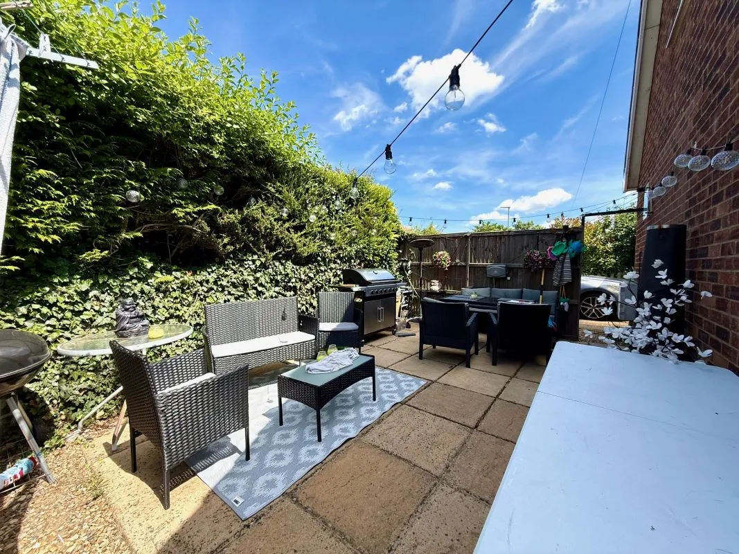 Hillvue Close, Norwich, Norfolk, NR5 0NQ - Online Auctions