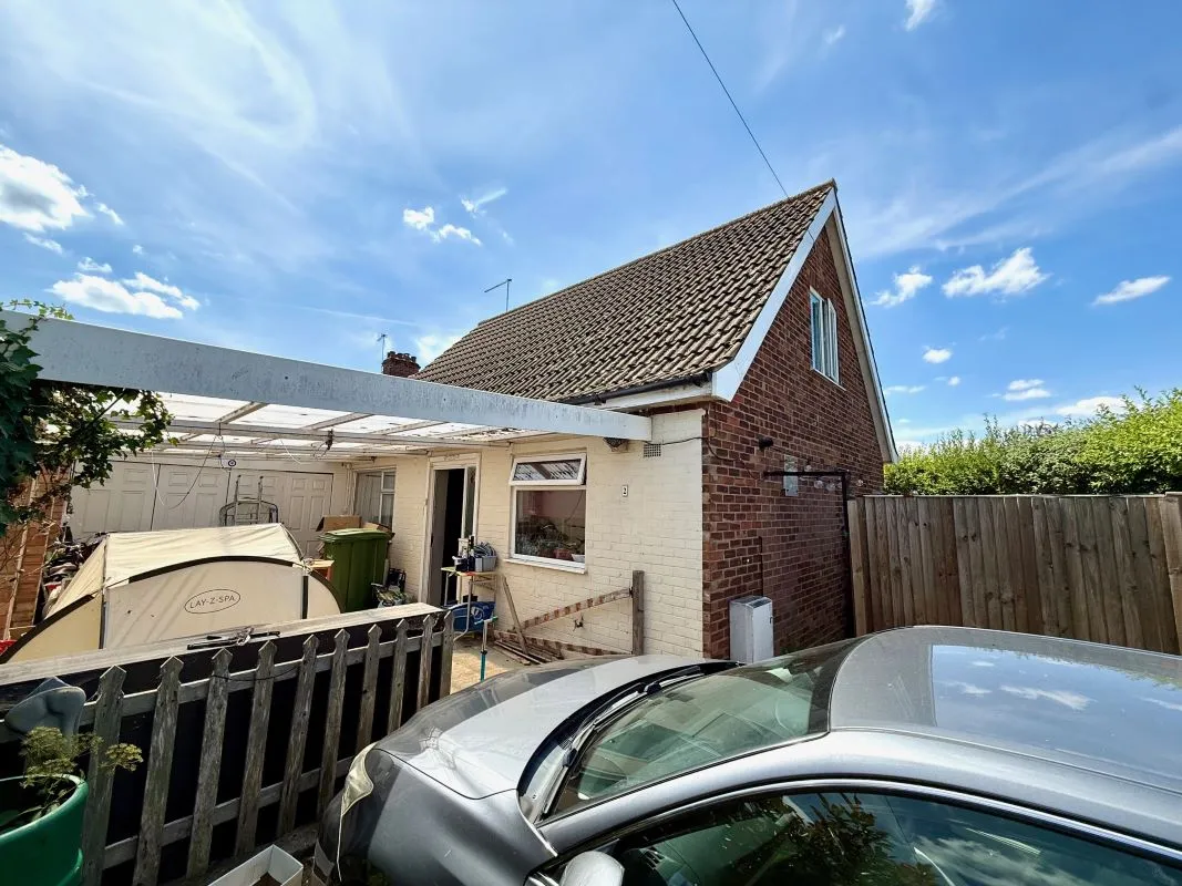 Hillvue Close, Norwich, Norfolk, NR5 0NQ - Online Auctions