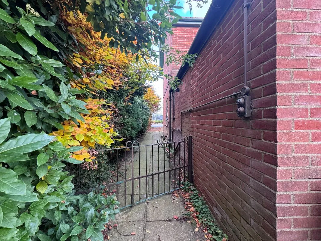 Reepham Road, Norwich, Norfolk, NR6 5LF - Online Auctions