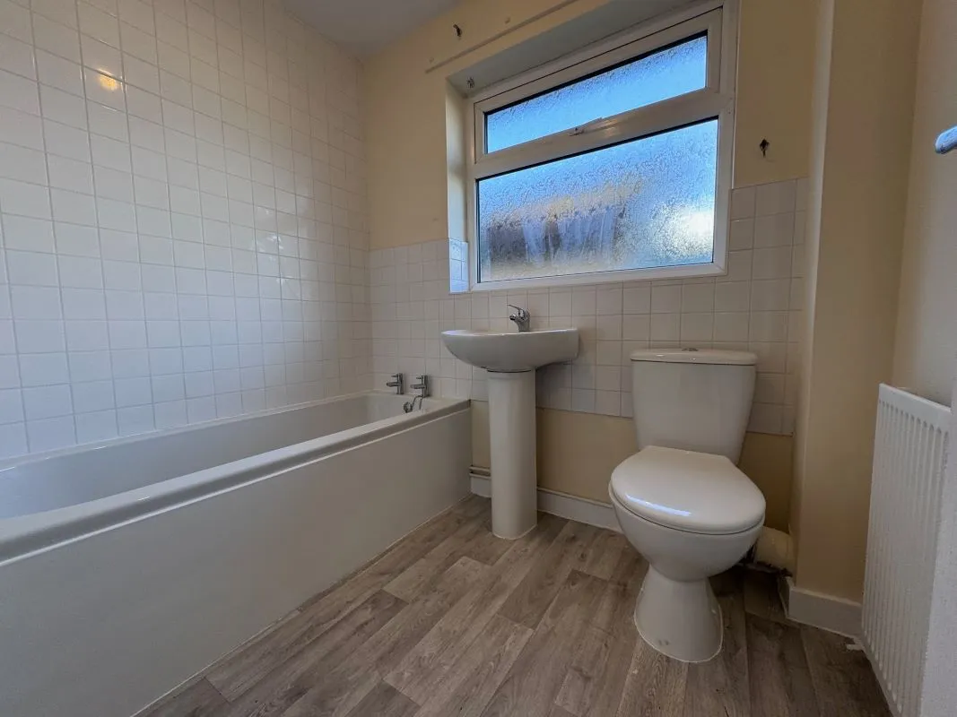 Crome Walk, Lowestoft, Suffolk, NR32 4NF - Online Auctions