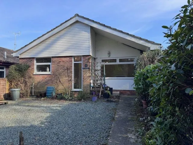 Crome Walk, Lowestoft, Suffolk, NR32 4NF - Online Auctions