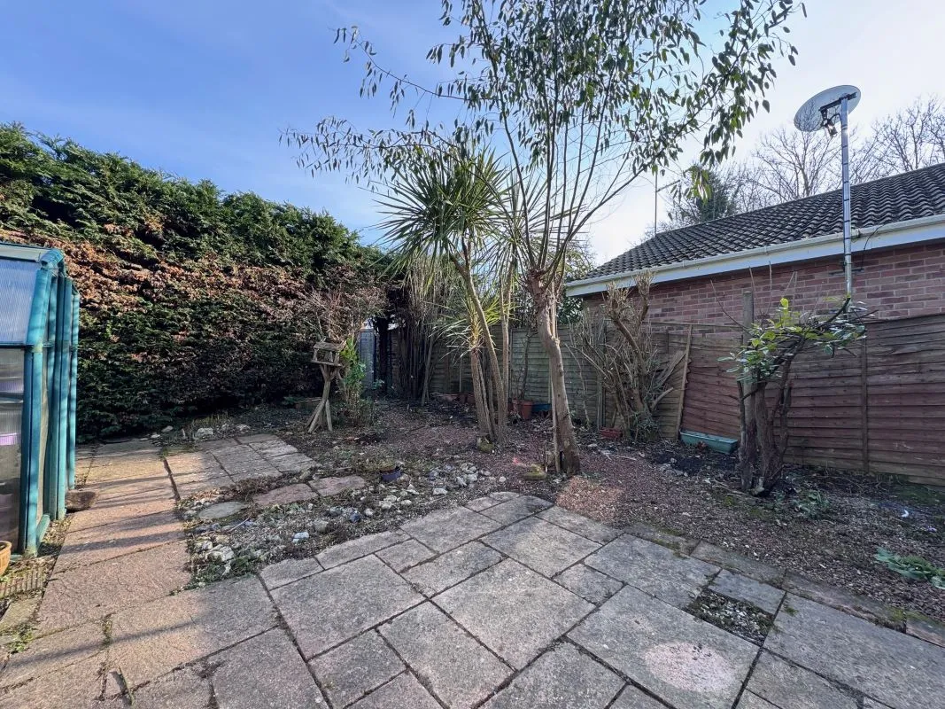 Crome Walk, Lowestoft, Suffolk, NR32 4NF - Online Auctions