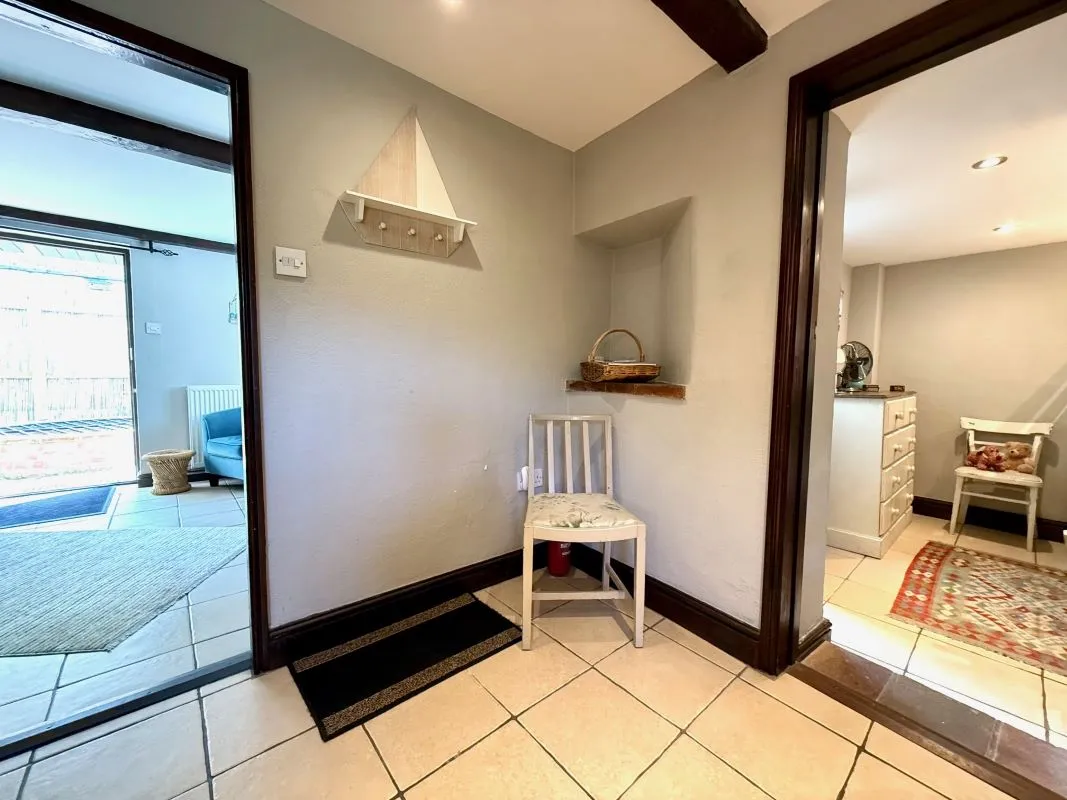 Cross Street, Holt, Norfolk, NR25 6HZ - Online Auctions