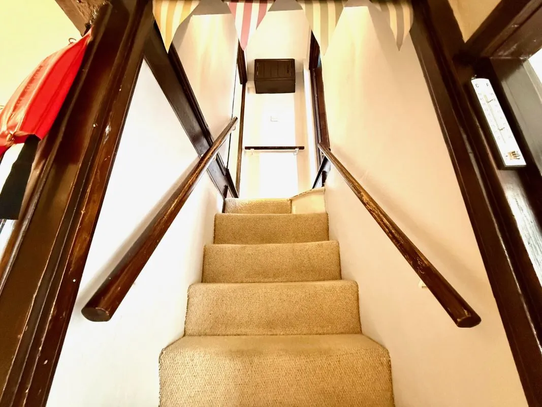 Cross Street, Holt, Norfolk, NR25 6HZ - Online Auctions