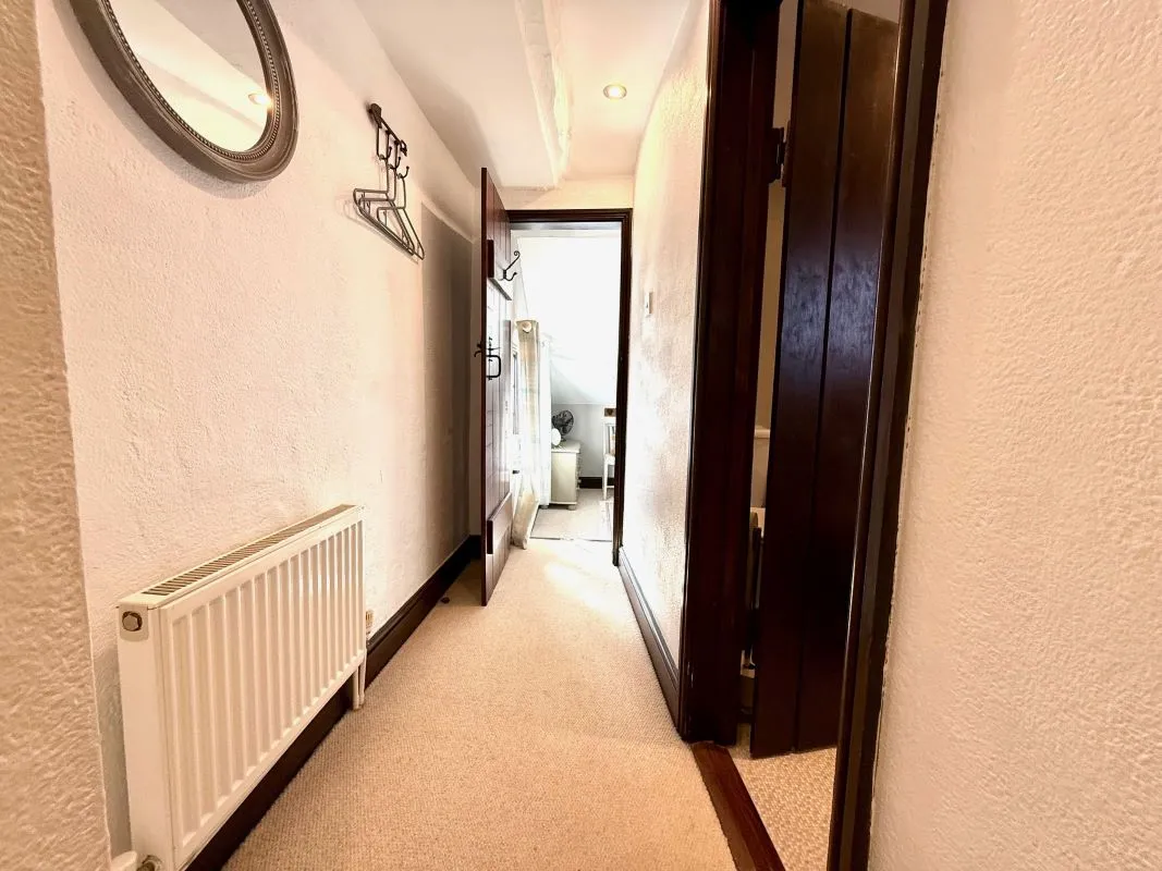 Cross Street, Holt, Norfolk, NR25 6HZ - Online Auctions
