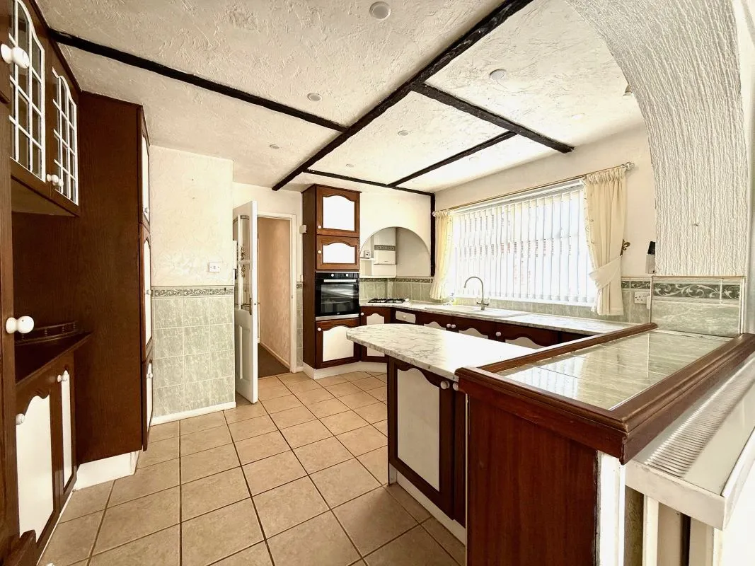Cranleigh Road, Lowestoft, Suffolk, NR33 7EX - Online Auctions