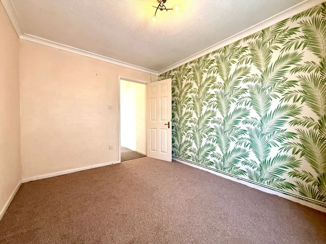 Cranleigh Road, Lowestoft, Suffolk, NR33 7EX - Online Auctions