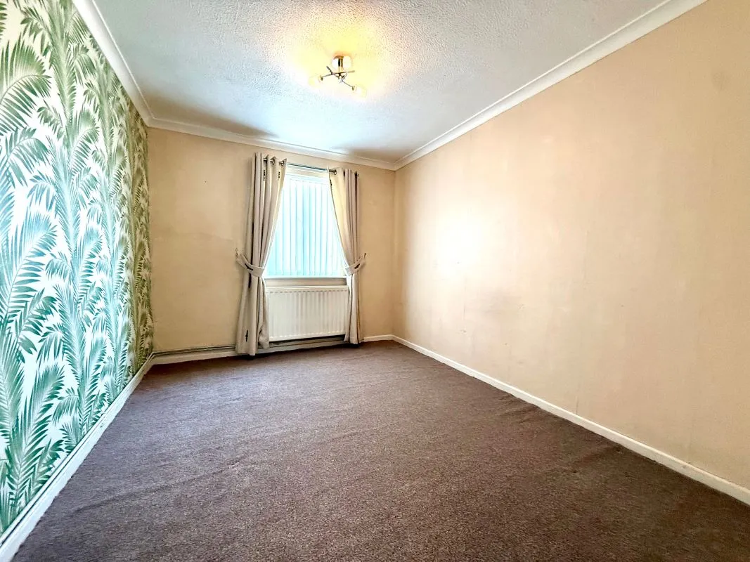 Cranleigh Road, Lowestoft, Suffolk, NR33 7EX - Online Auctions