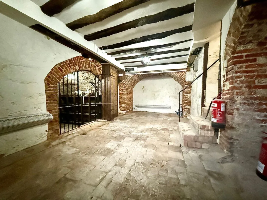 Garsett House, St. Andrews Street, Norwich, Norfolk, NR3 1AU - Online Auctions