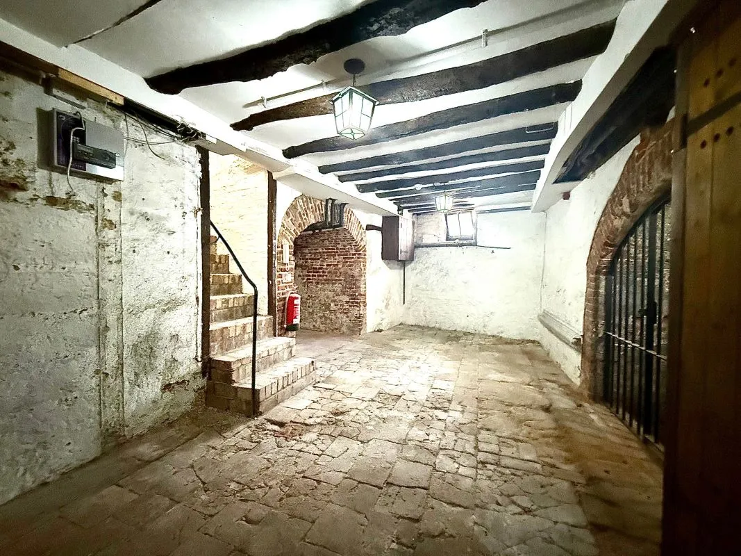 Garsett House, St. Andrews Street, Norwich, Norfolk, NR3 1AU - Online Auctions