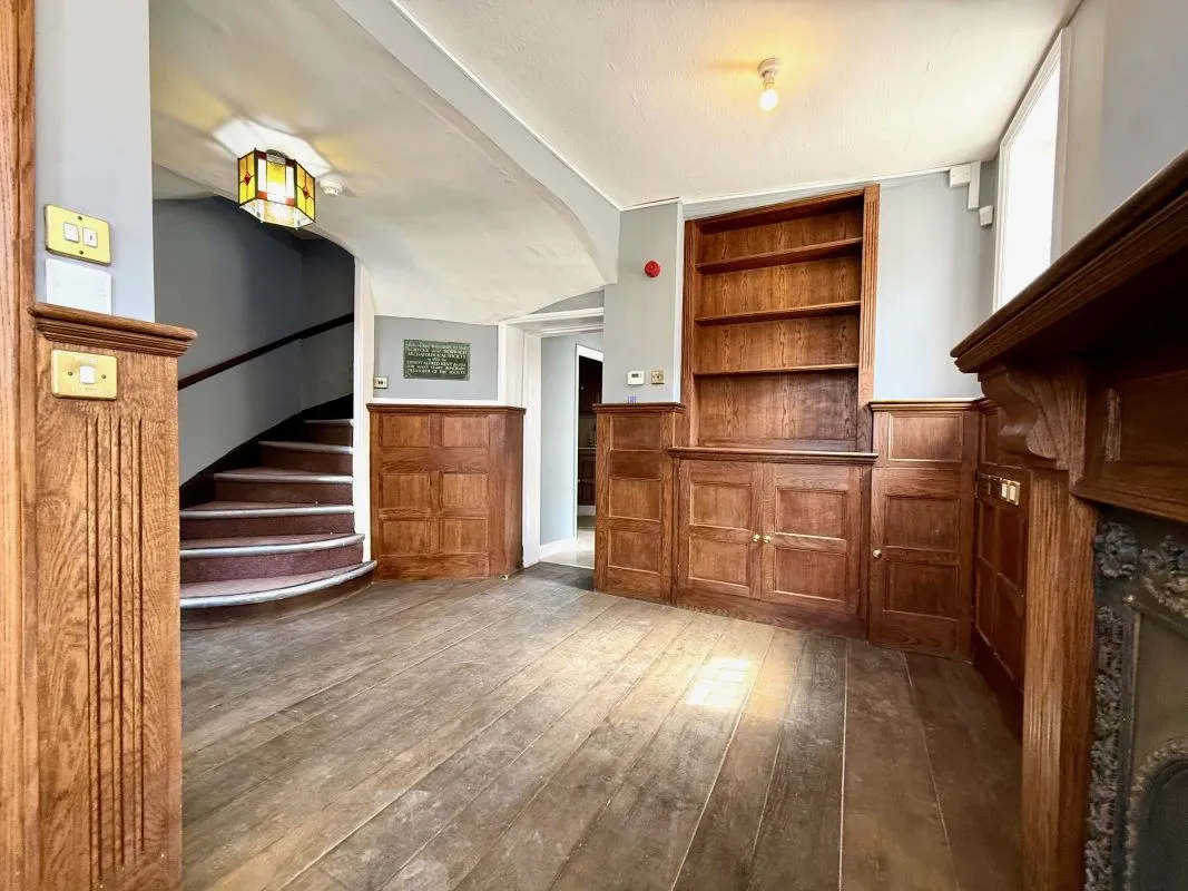 Garsett House, St. Andrews Street, Norwich, Norfolk, NR3 1AU - Online Auctions