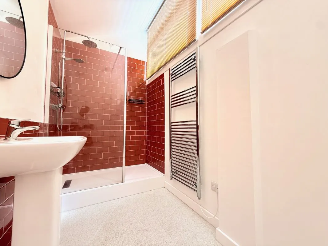 Earlham House, Earlham Road, Norwich, Norfolk, NR2 3PF - Online Auctions