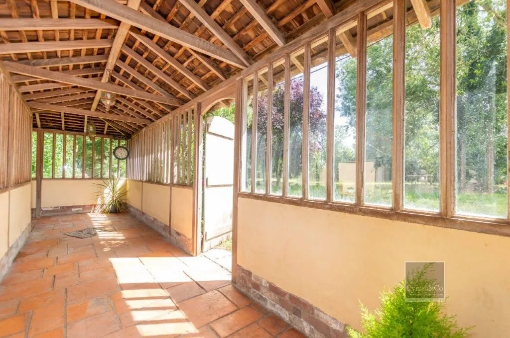 High Common Cottage, Wymondham Road, Wreningham, Norwich, Norfolk, NR16 1AY - Online Auctions