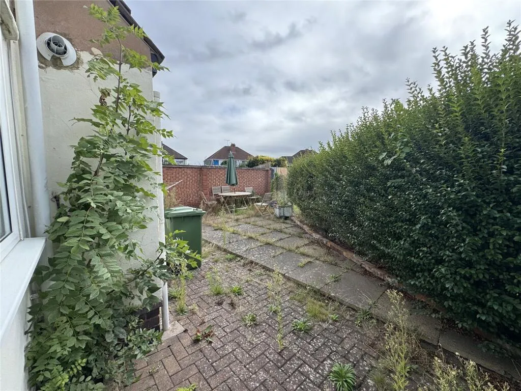 4 bed Semi-Detached
