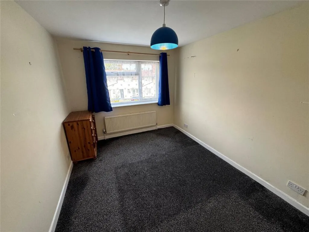 4 bed Semi-Detached