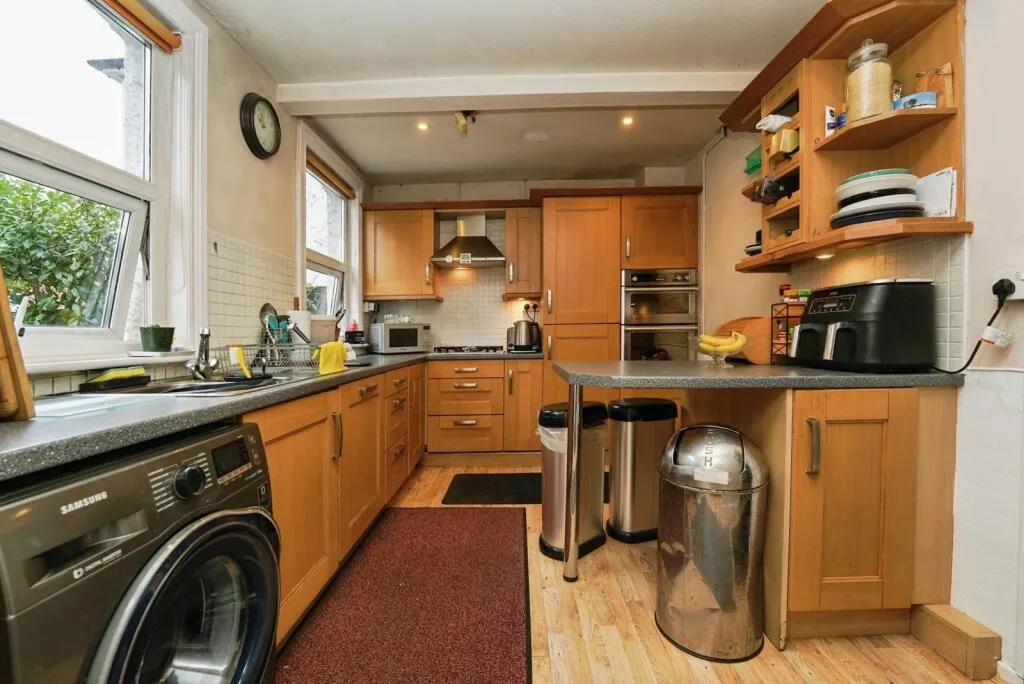 3 bed Semi-Detached
