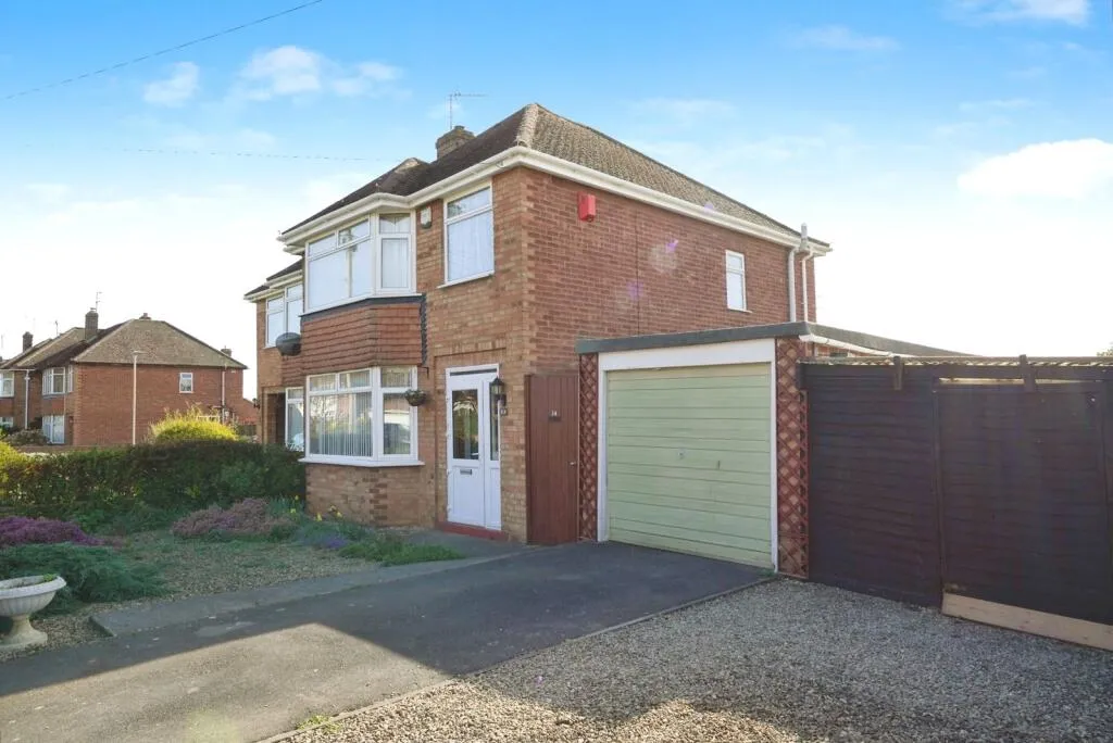3 bed Semi-Detached