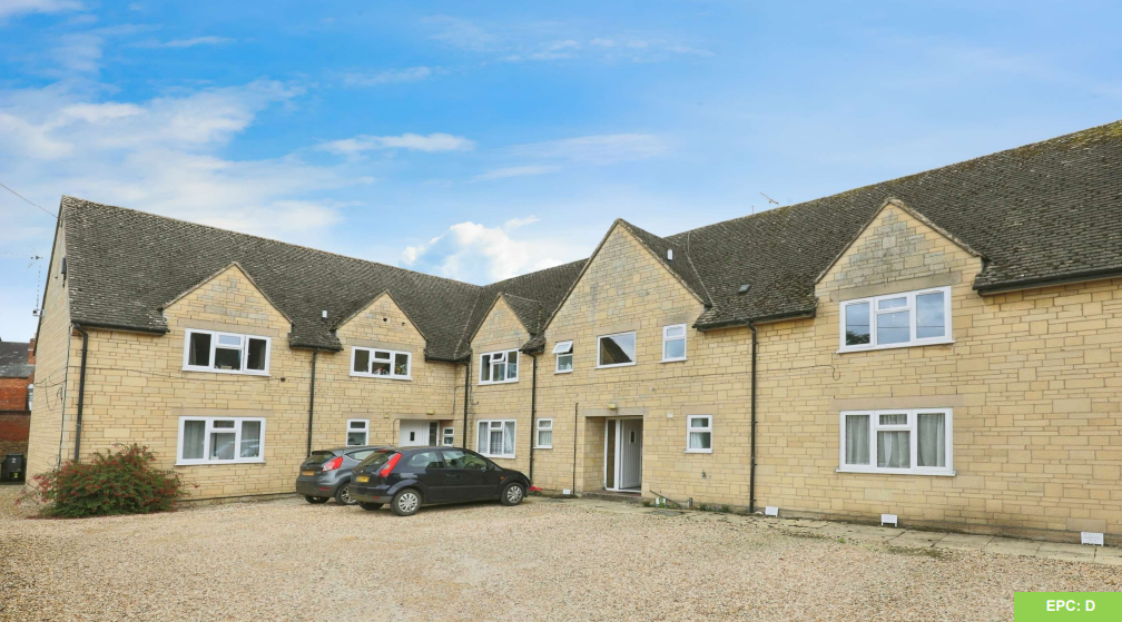 1 bed Ground Flat