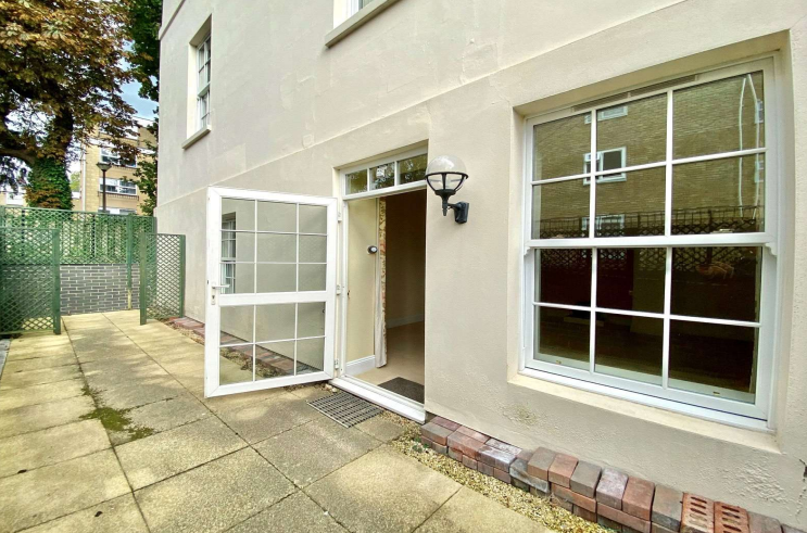 1 bed Retirement Property