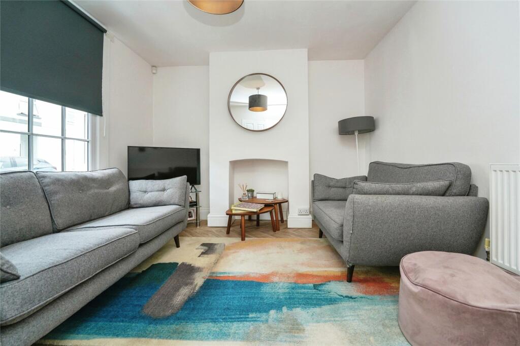 2 bed Terraced