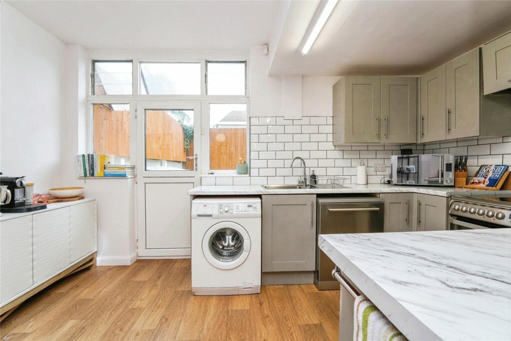 2 bed Terraced