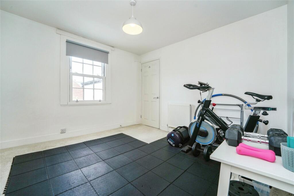 2 bed Terraced