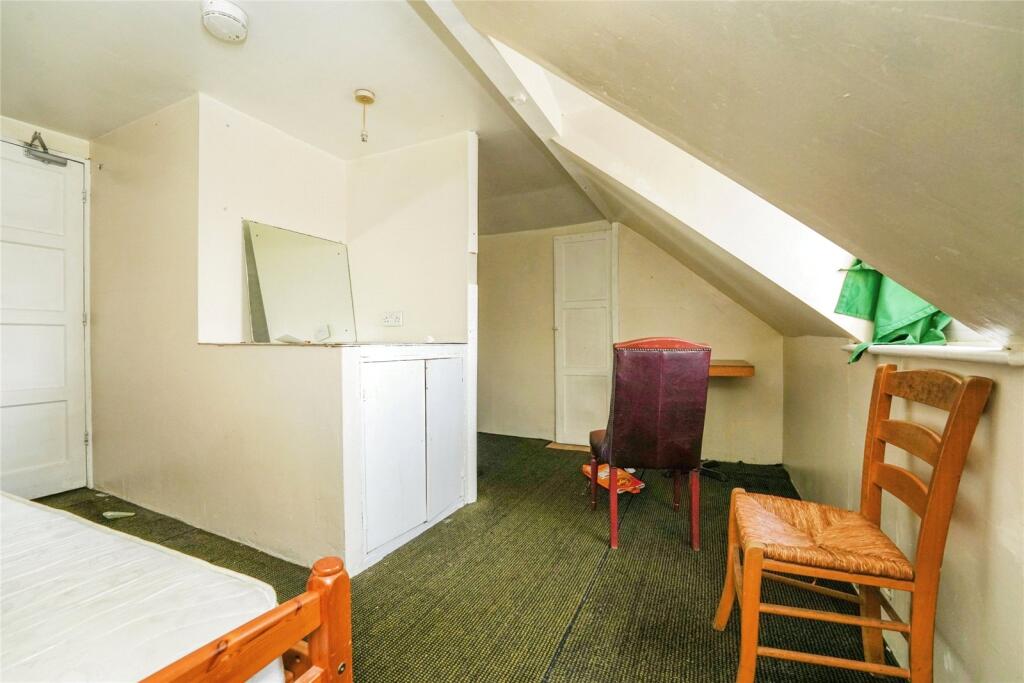4 bed Duplex