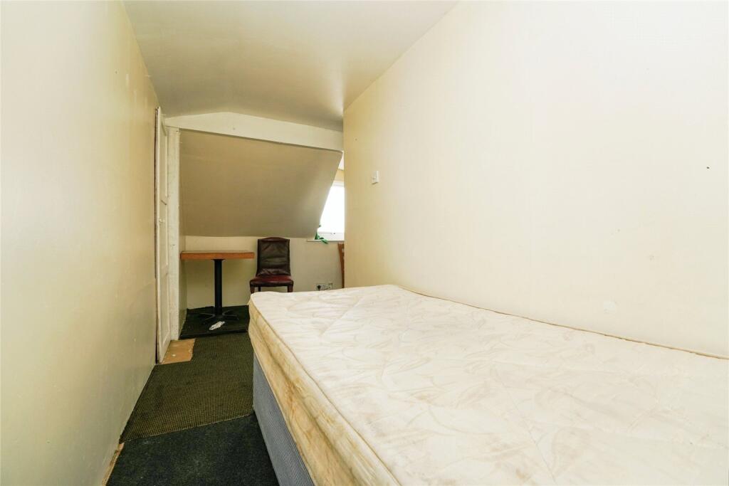 4 bed Duplex