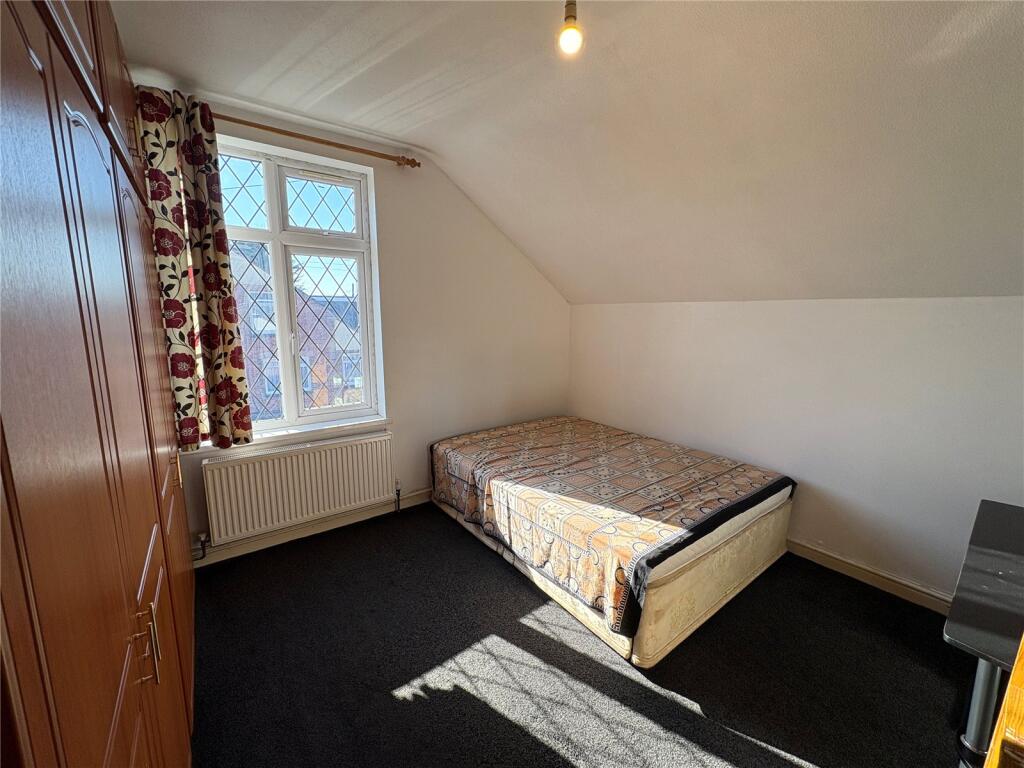 3 bed Semi-Detached