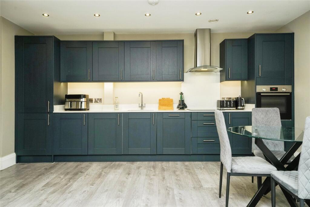 2 bed Apartment