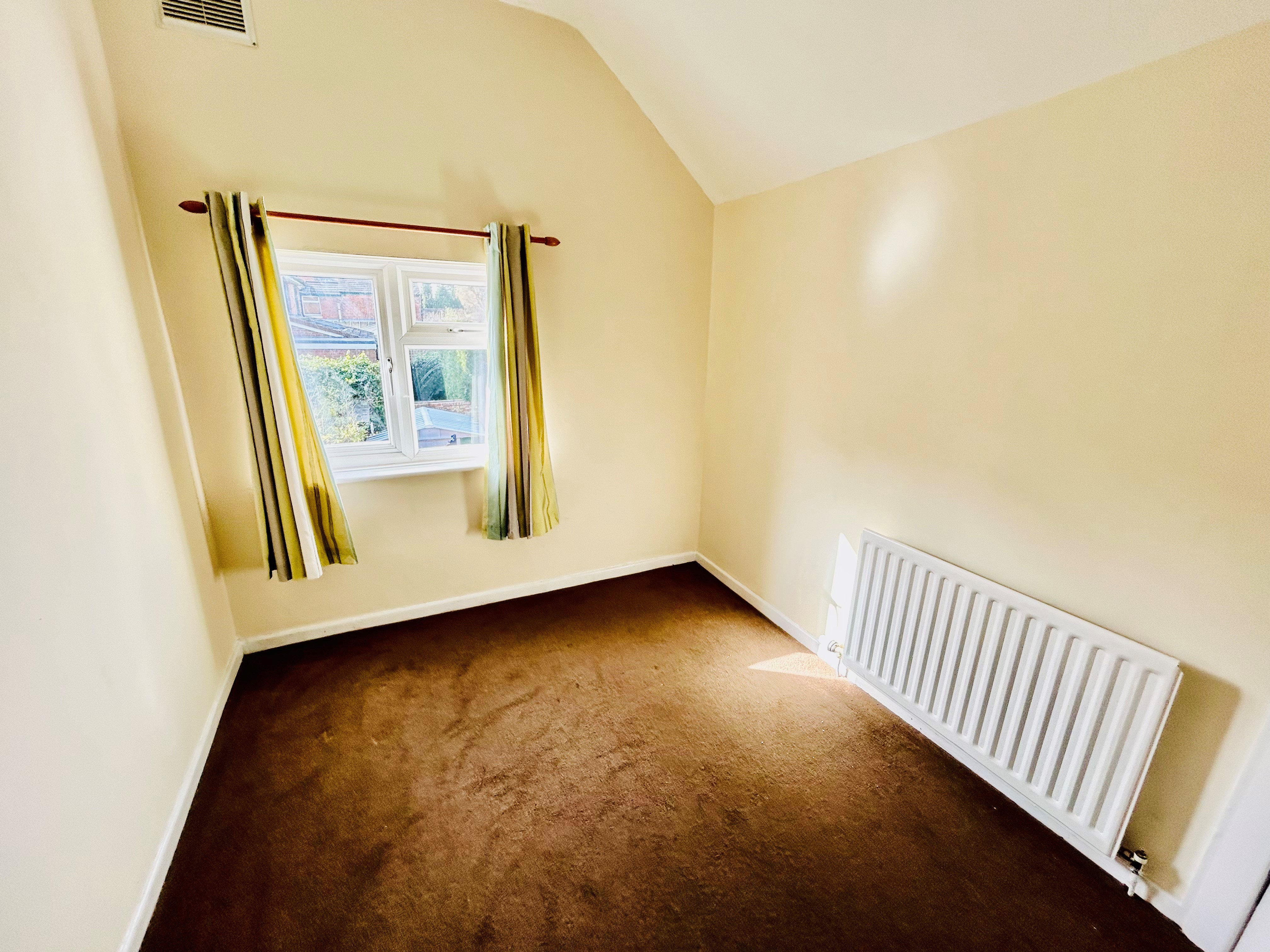 2 bed Semi-Detached
