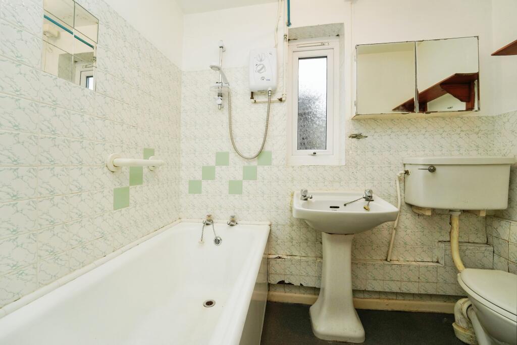 2 bed Bungalow