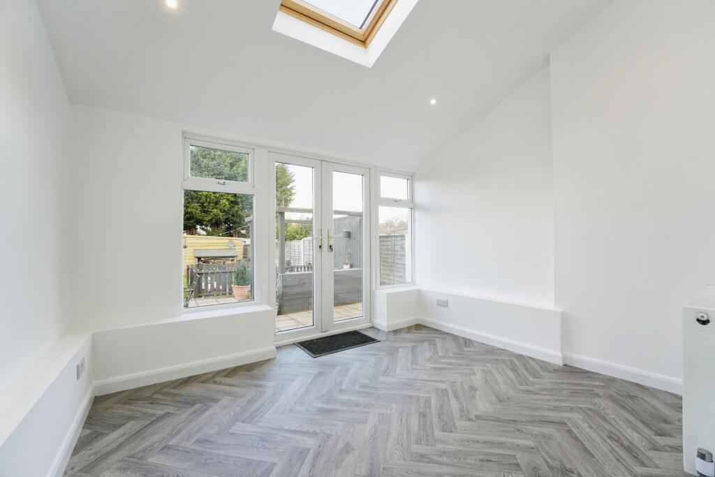 3 bed Semi-Detached