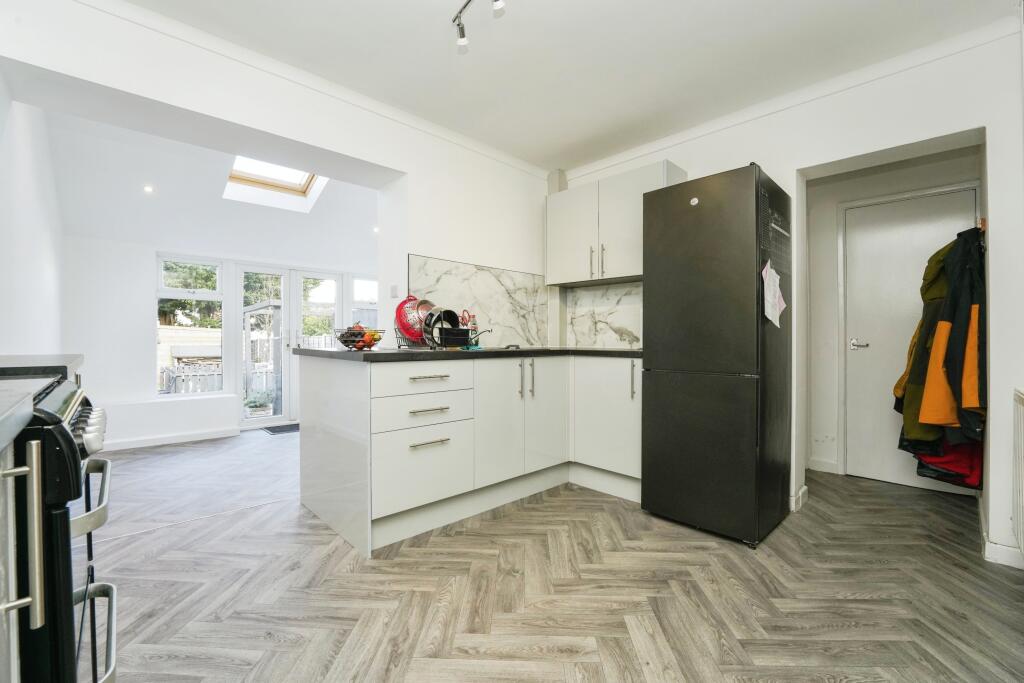 3 bed Semi-Detached