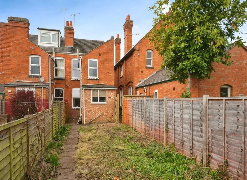2 bed Semi-Detached