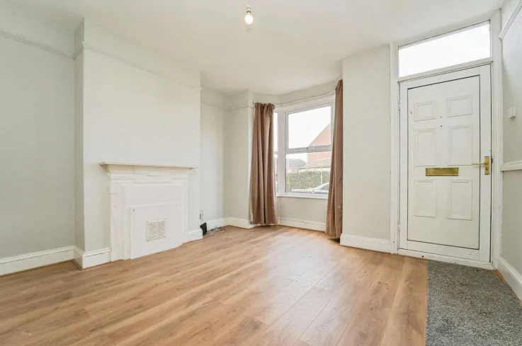 2 bed Semi-Detached