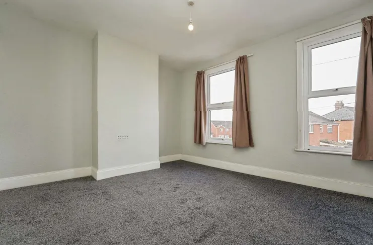 2 bed Semi-Detached