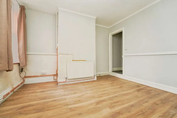2 bed Semi-Detached
