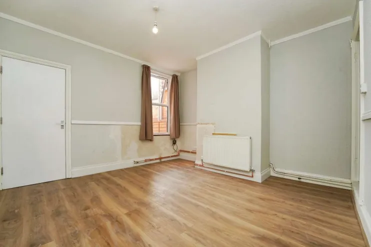 2 bed Semi-Detached